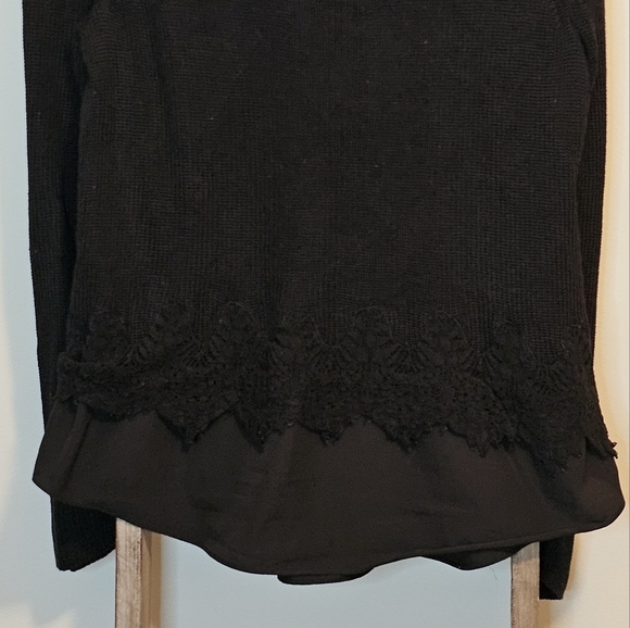 ⭐️40% Off⭐️ Lauren Ralph Lauren Black Layered Lace Sweater - Picture 4 of 9